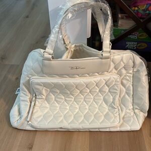 Brand new w tags Belle Russo quilted 17.7" weekender duffle